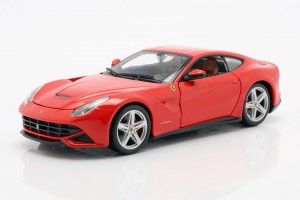 Ferrari F12 Berli...