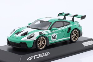 Porsche 911 (992)...