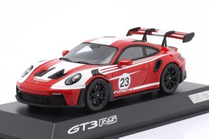 Porsche 911 (992)...
