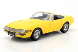 Ferrari 365 GTS/4...
