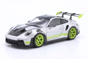 Porsche 911 (992)...