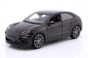 Porsche Macan Tur...