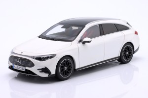 Mercedes-Benz CLA...