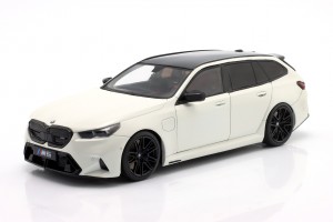 BMW M5 Touring (G...