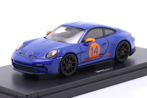 Porsche 911 (992)...