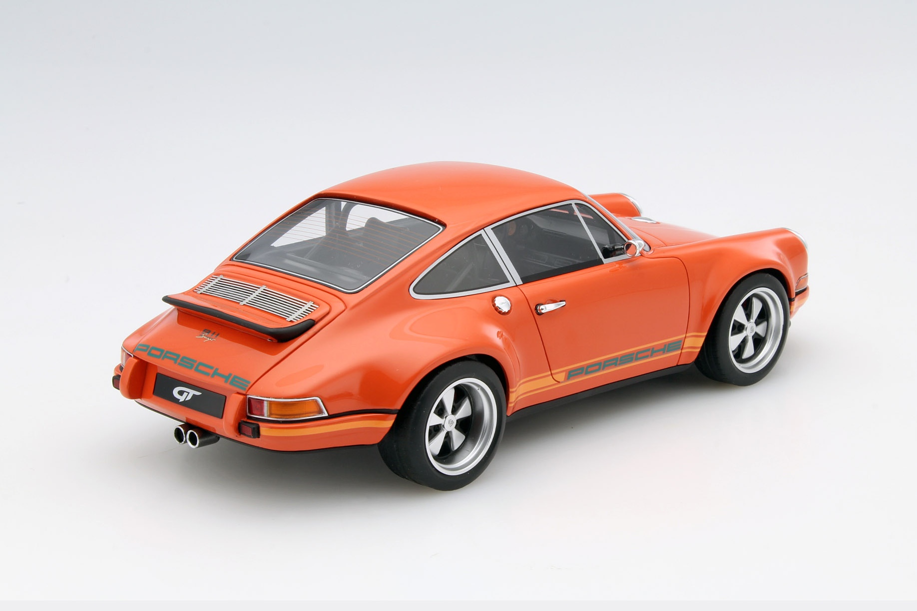 Porsche 911 Singer orange  