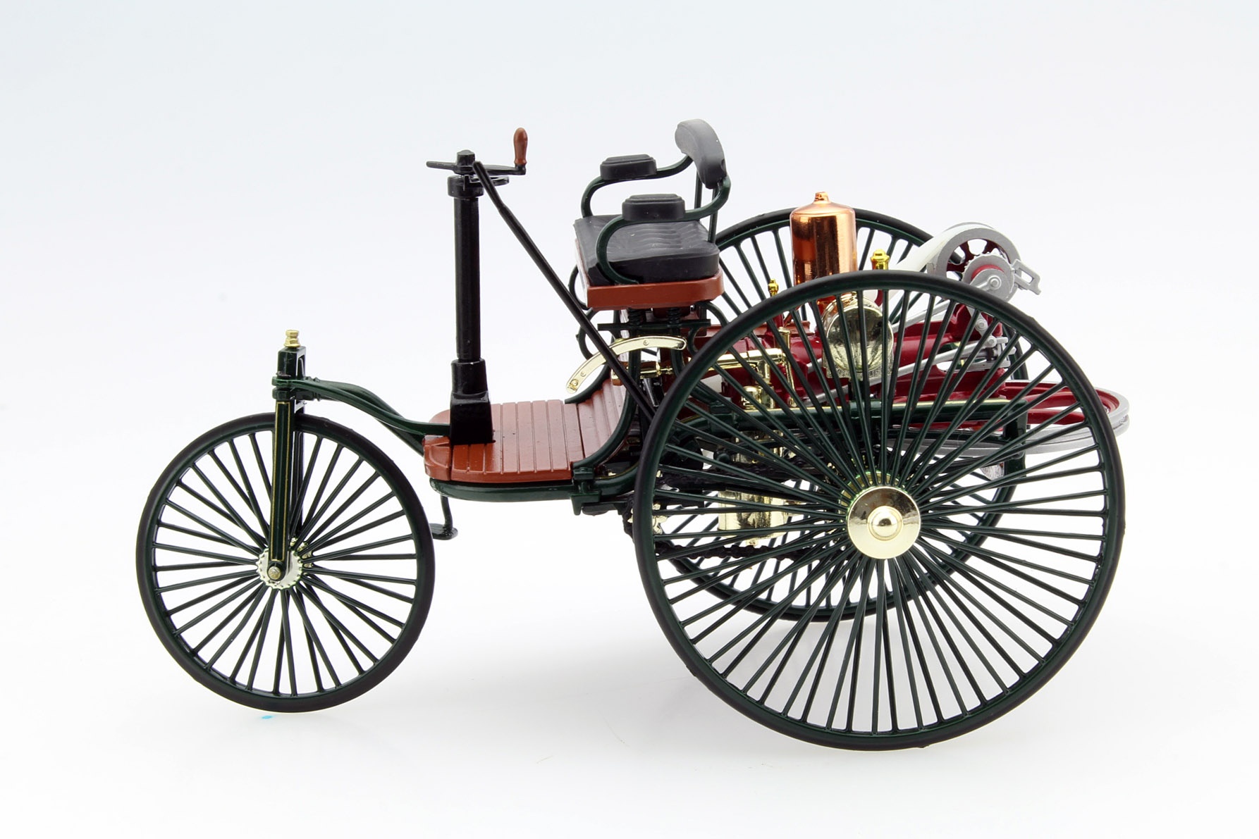 Mercedes-Benz Patent Motorwagen Baujahr 1886 gr&uuml;n  