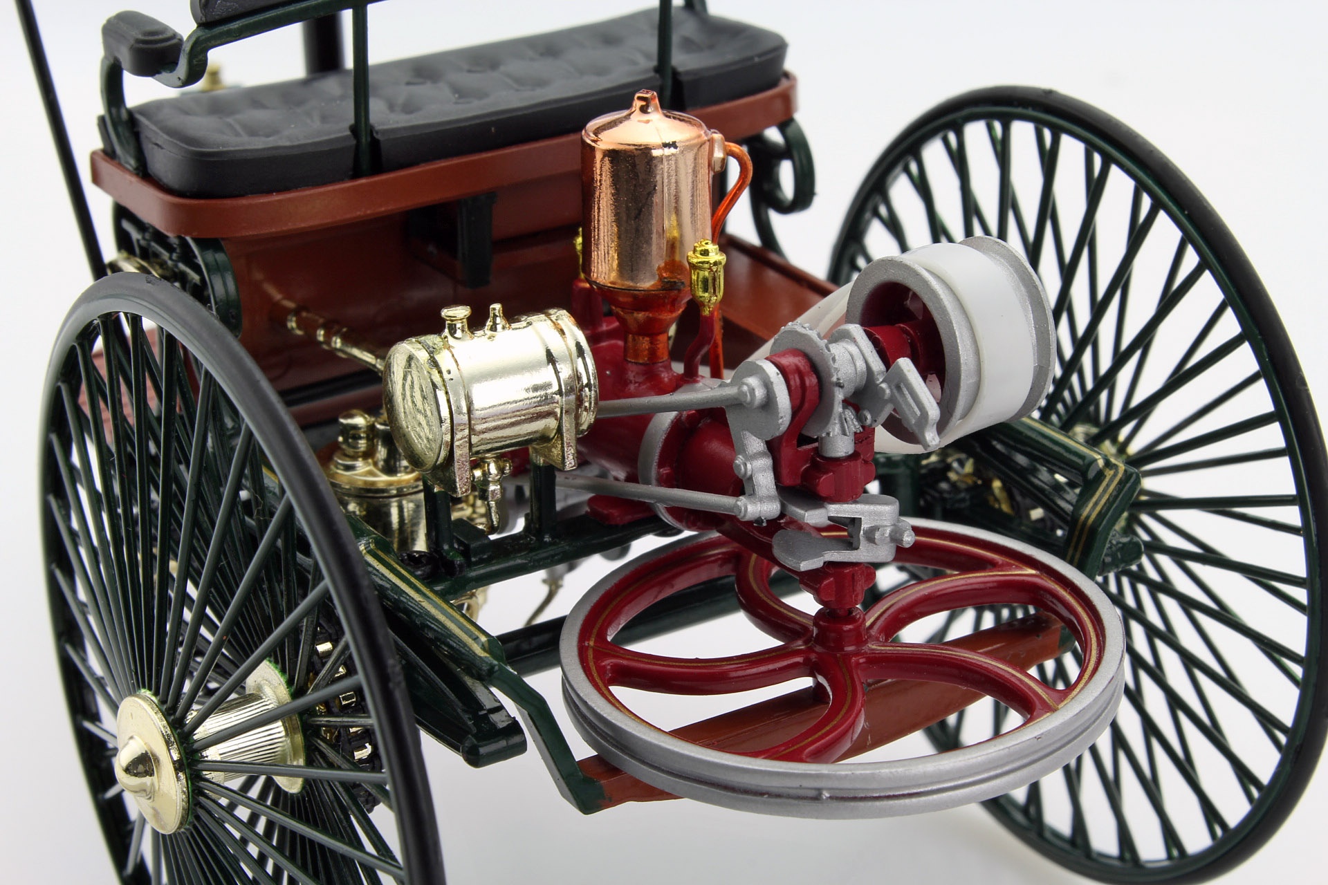 Mercedes-Benz Patent Motorwagen Baujahr 1886 gr&uuml;n  