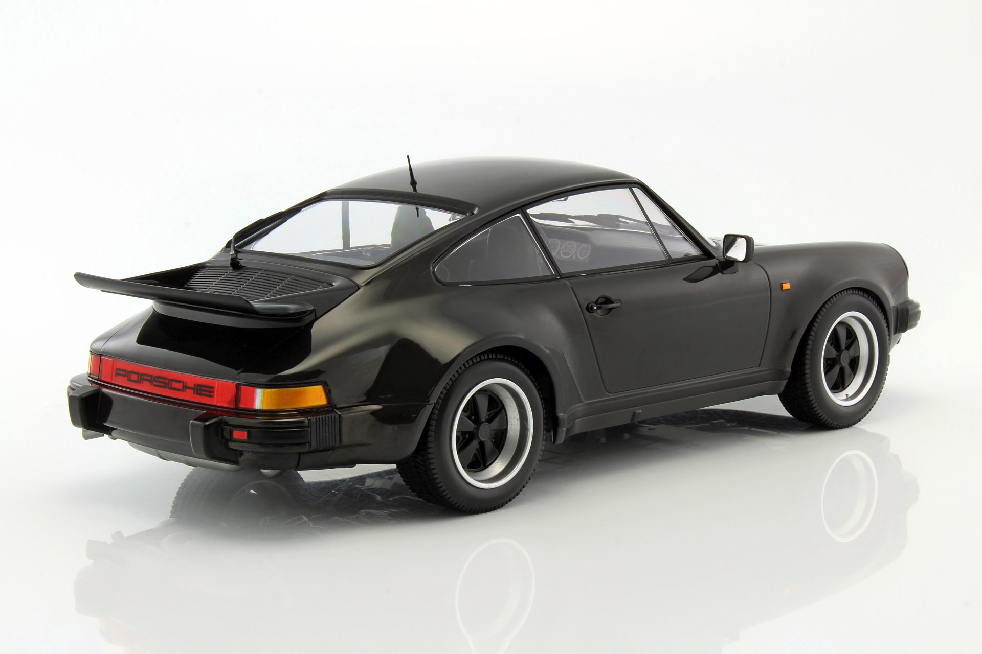 Porsche 911 (930) Turbo Baujahr 1977 schwarz  