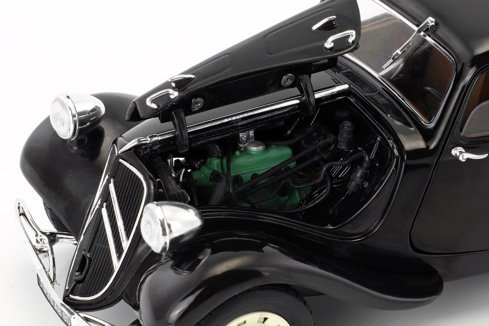 Citroen Traction 11CV Baujahr 1937 schwarz  