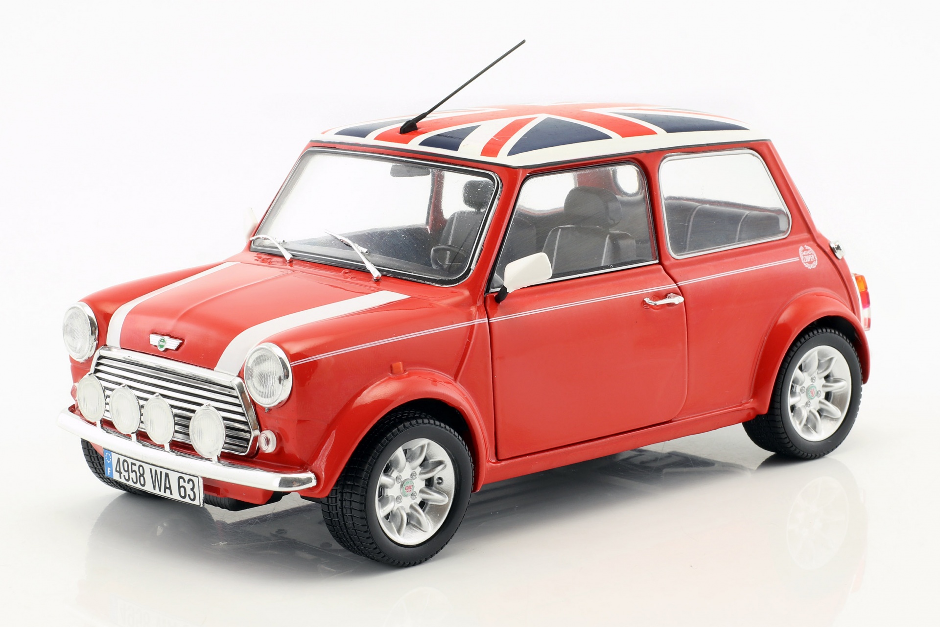 Mini Cooper 1.3i Sport Pack Baujahr 1997 rot mit Union Jack  