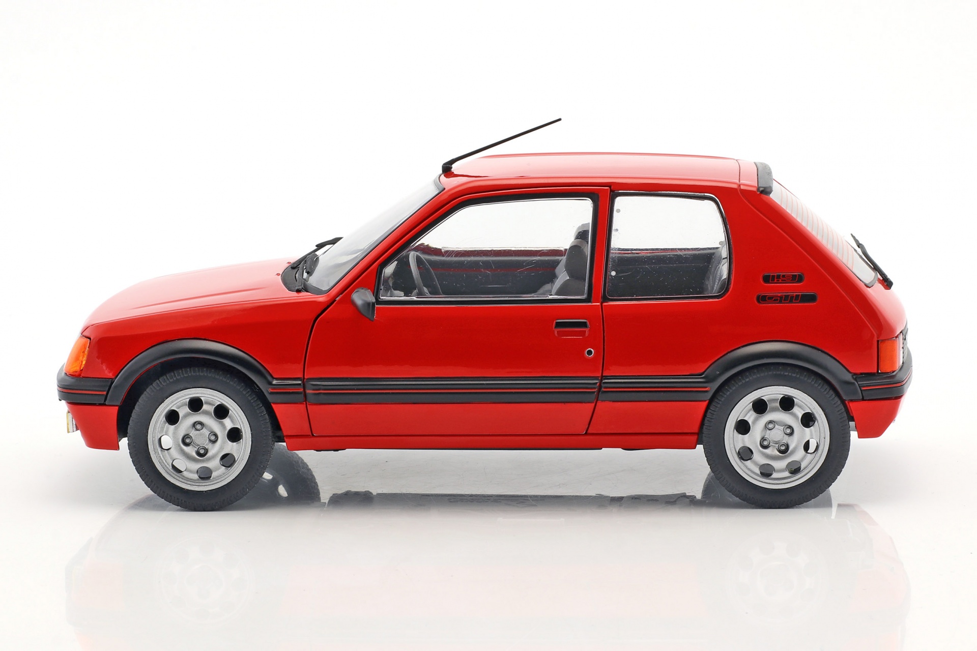 Peugeot 205 GTI MK1 Baujahr 1988 rot  