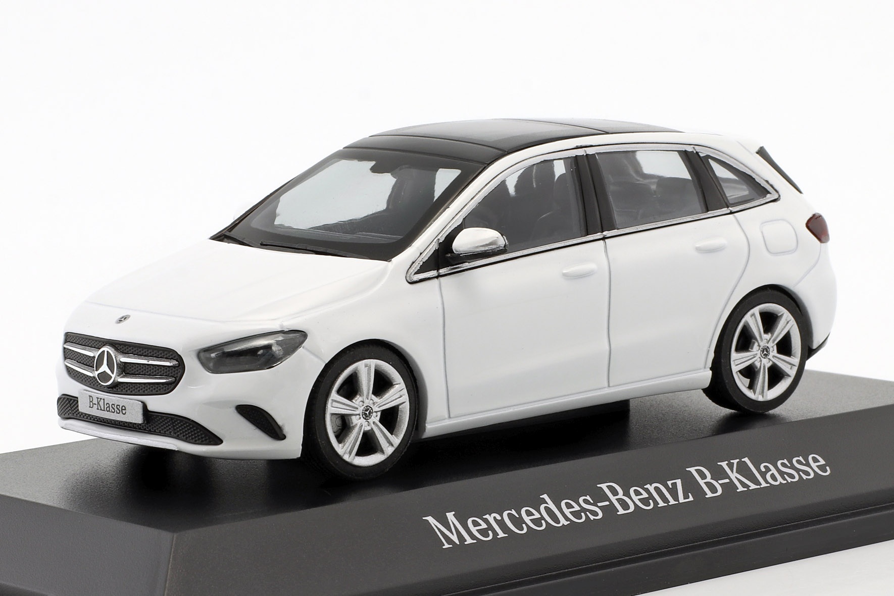 Mercedes-Benz B-Klasse (W247) Baujahr 2018 polarwei&szlig;  