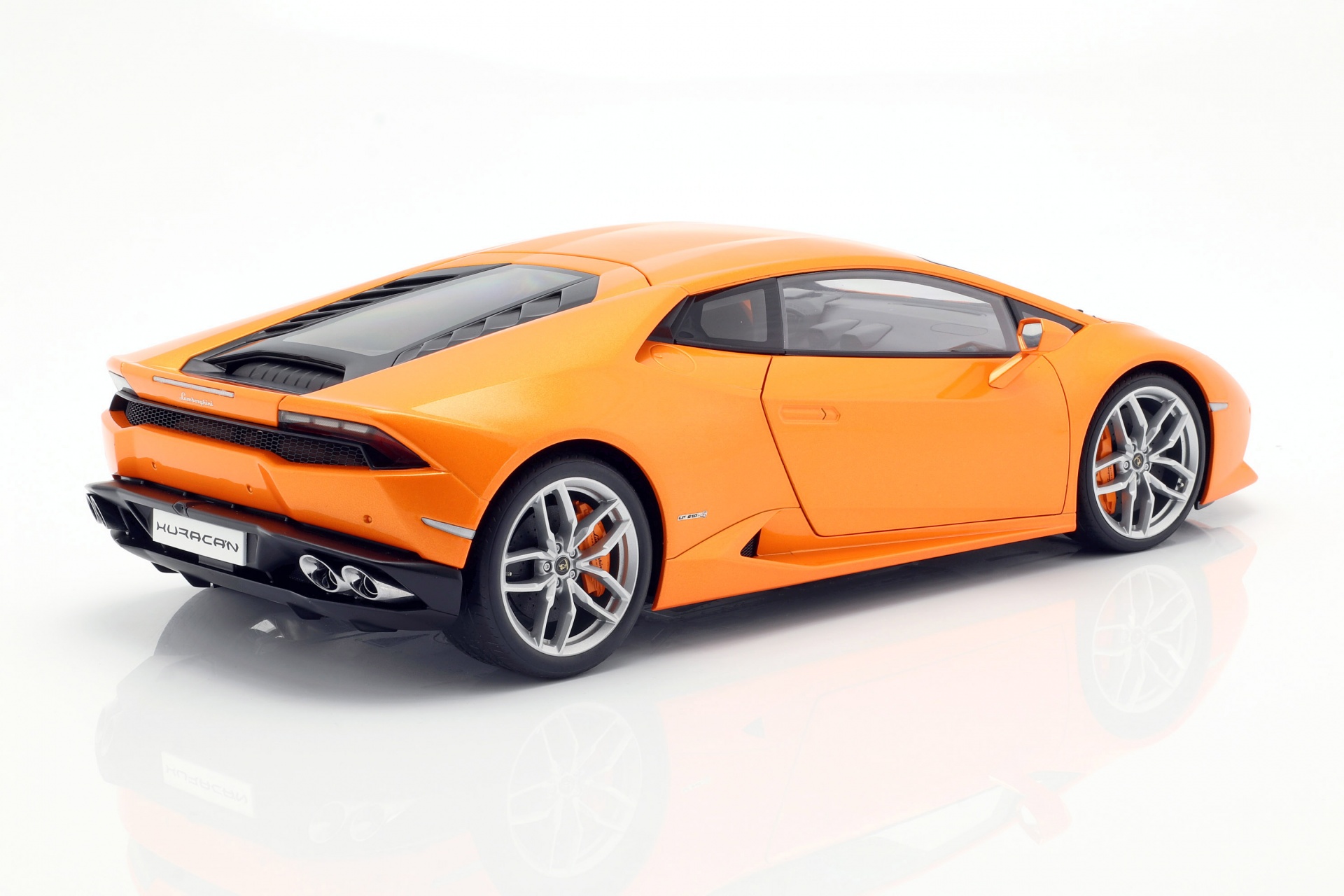 Lamborghini Huracan LP610-4 Baujahr 2014 borealis orange  