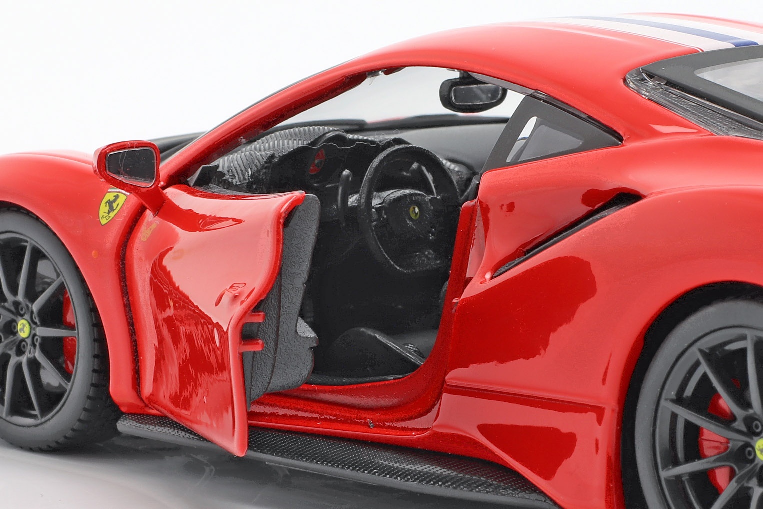 Ferrari 488 Pista Baujahr 2018 rot  