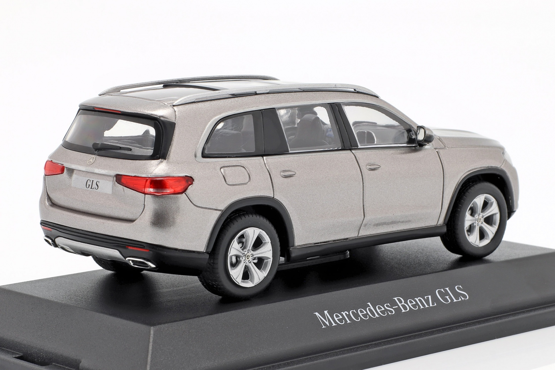 Mercedes-Benz GLS-Klasse (X167) Baujahr 2019 mojave silber  
