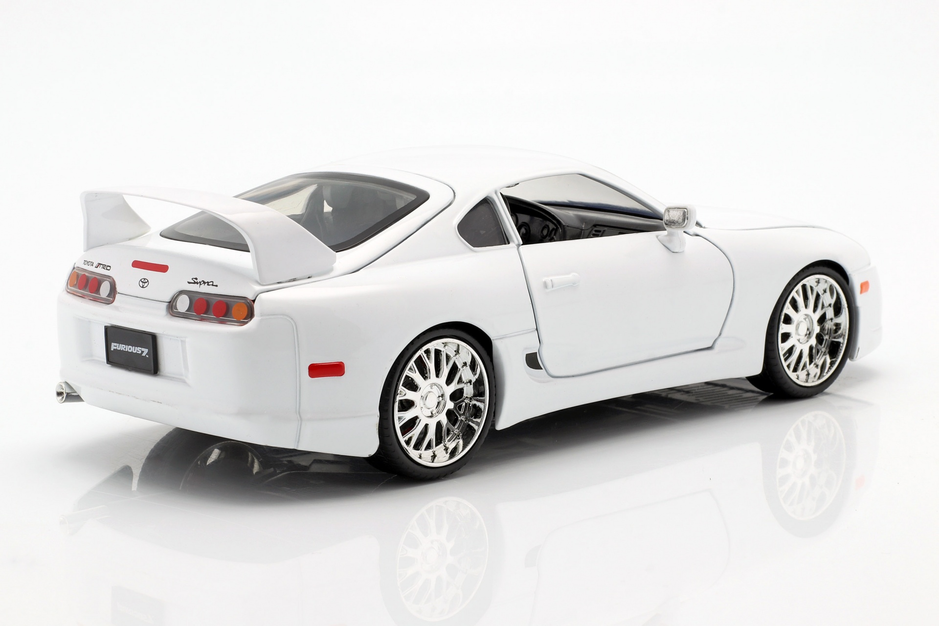 Brian's Toyota Supra aus dem Film Fast and Furious 7 2015 wei&szlig;  Jada Toys