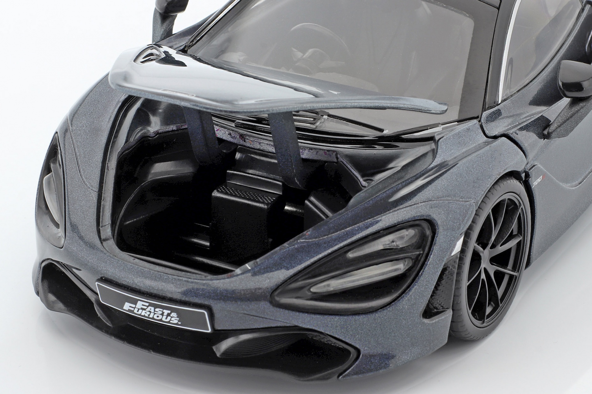 Shaw's McLaren 720S Film Fast & Furious Hobbs & Shaw (2019) grau metallic  Jada Toys