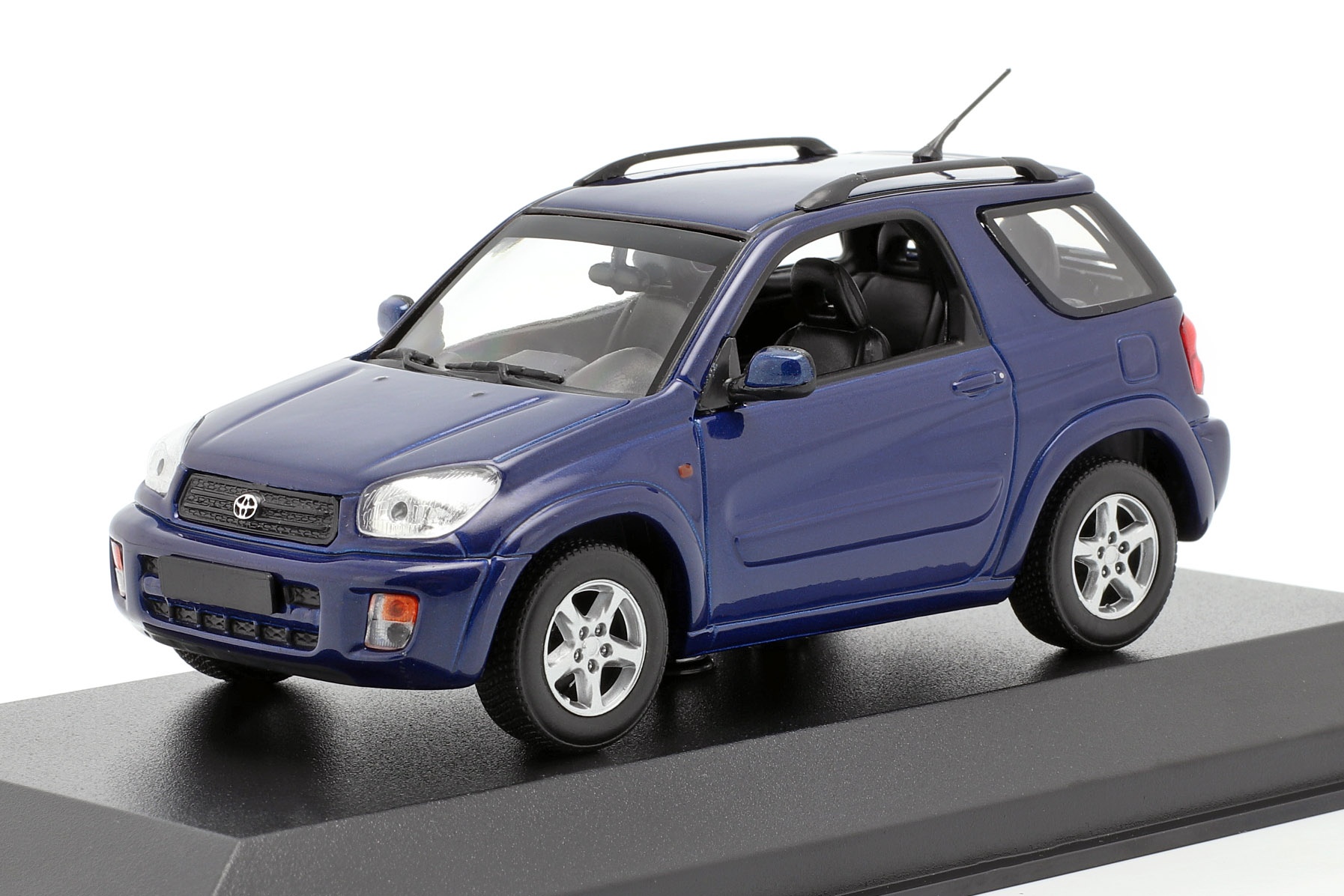 Toyota RAV4 Baujahr 2000 dunkelblau metallic  
