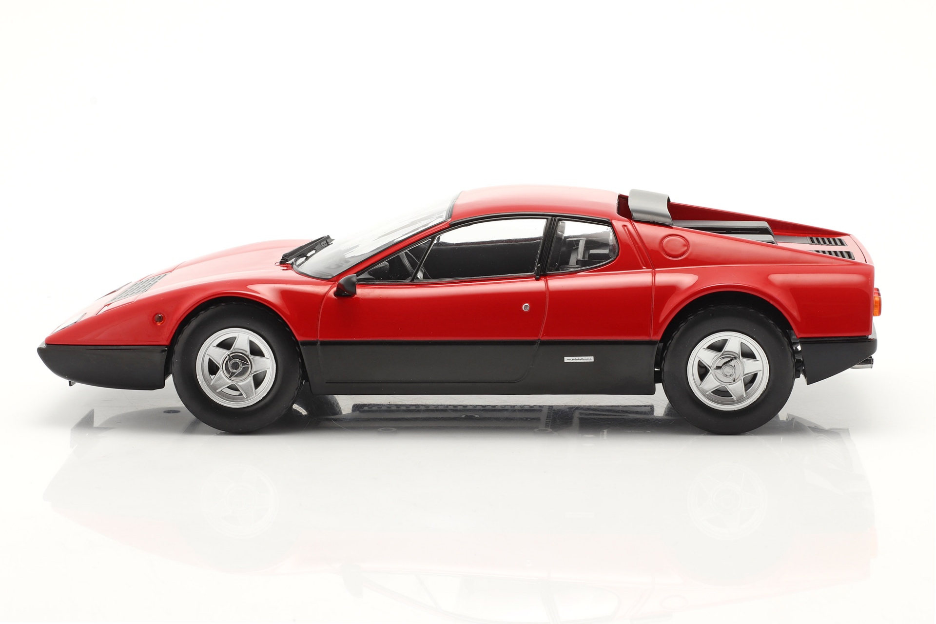 Ferrari 365 GT4 BB Baujahr 1973 rot  