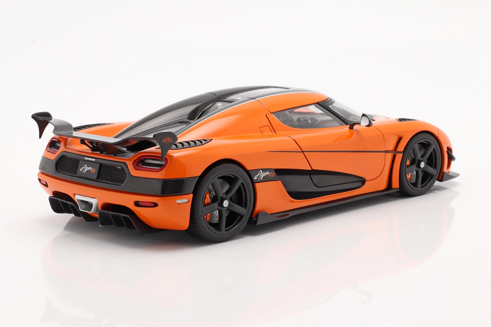 Koenigsegg Agera RS Baujahr 2015 orange / carbon  