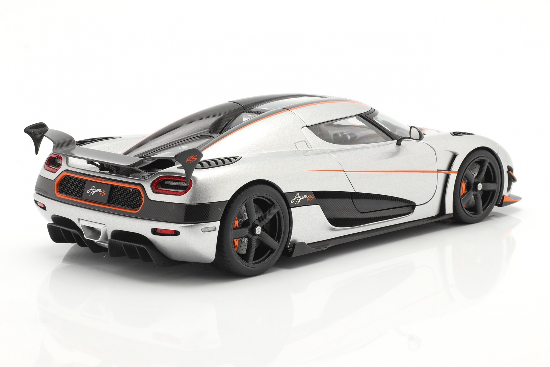 Koenigsegg Agera RS Baujahr 2015 silber / carbon  