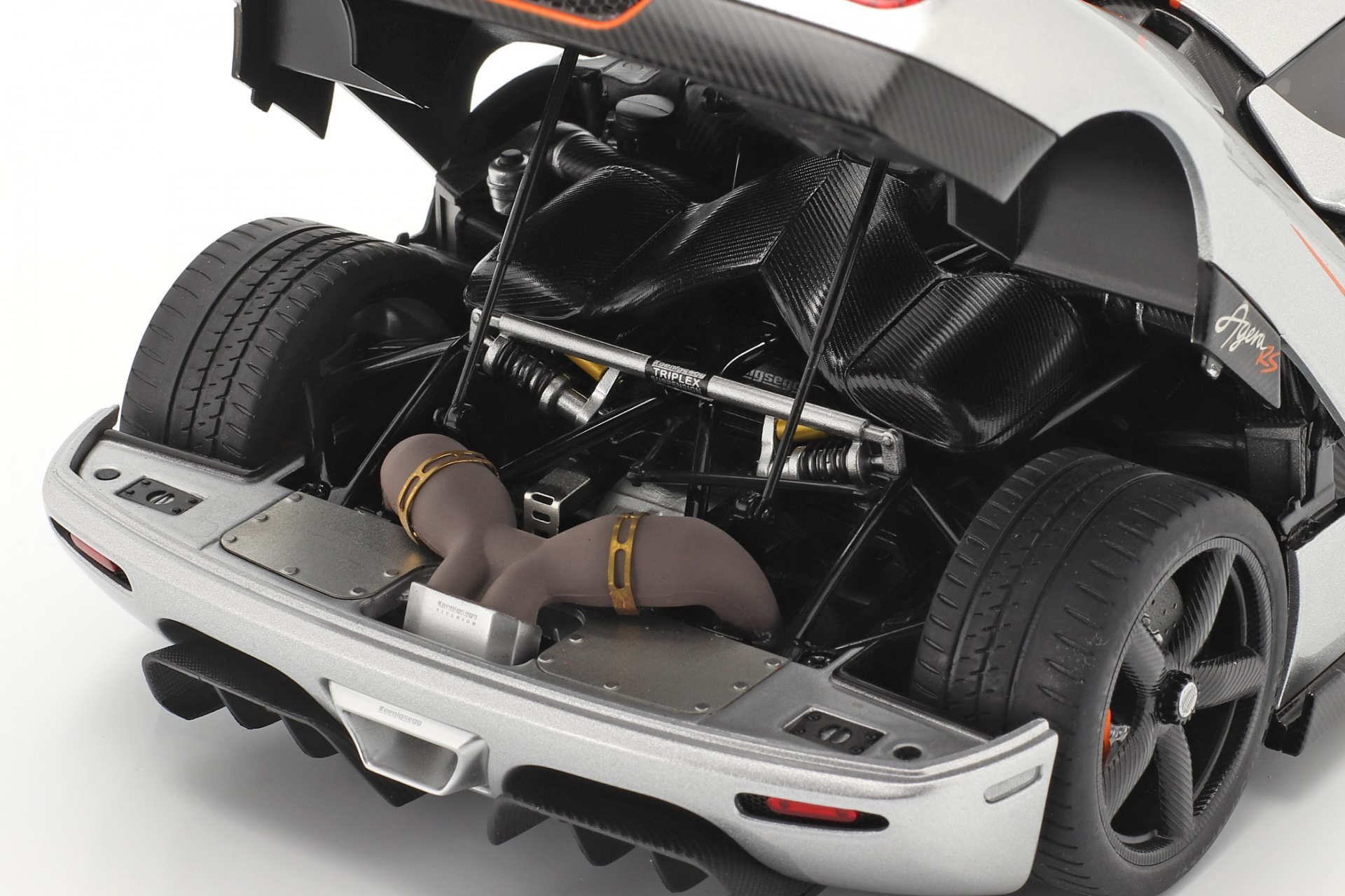 Koenigsegg Agera RS Baujahr 2015 silber / carbon  
