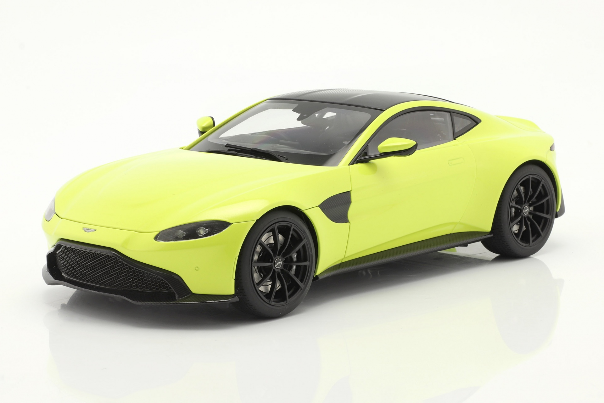 Aston Martin Vantage Baujahr 2019 limettengr&uuml;n  