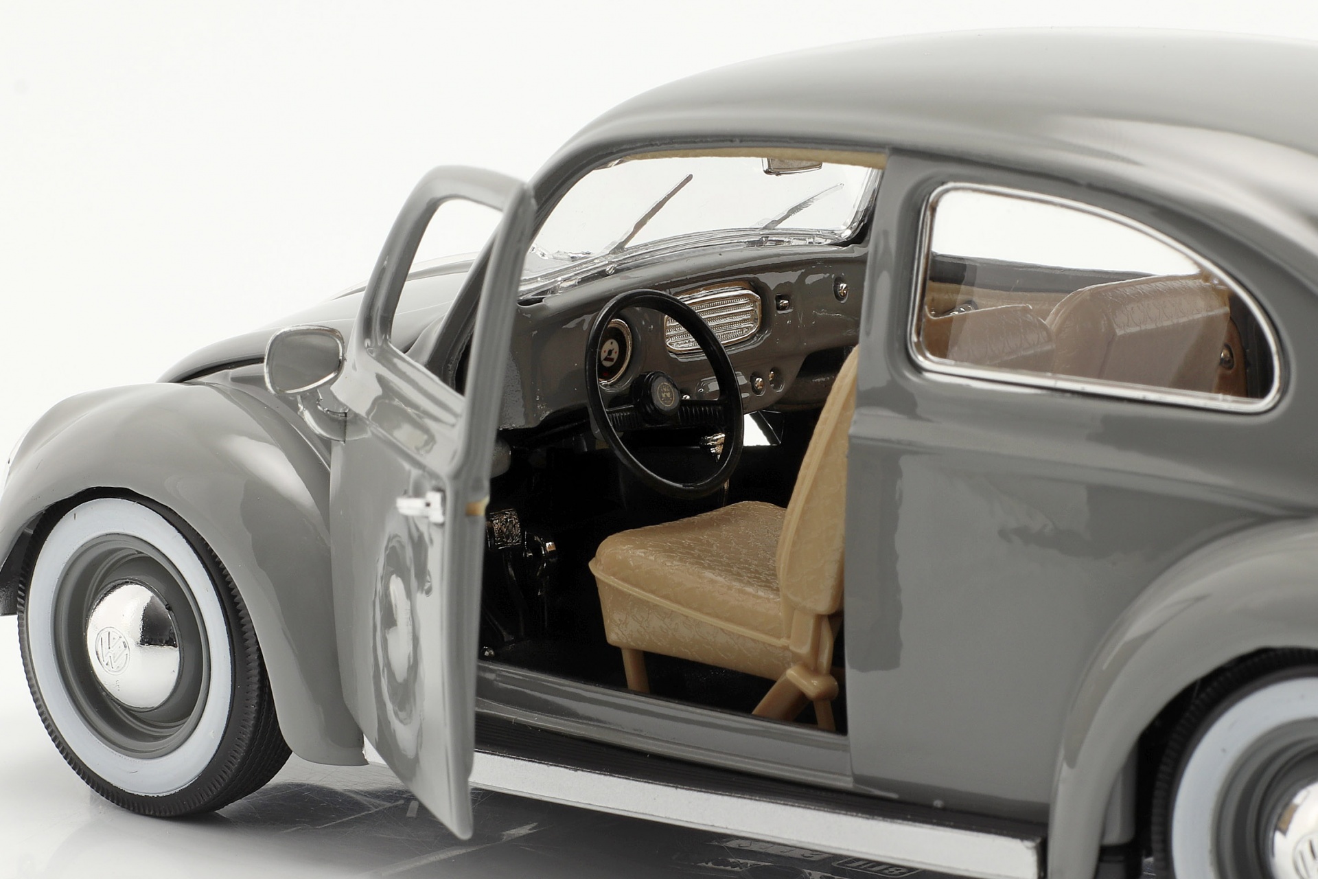 Volkswagen VW K&auml;fer Baujahr 1955 grau  