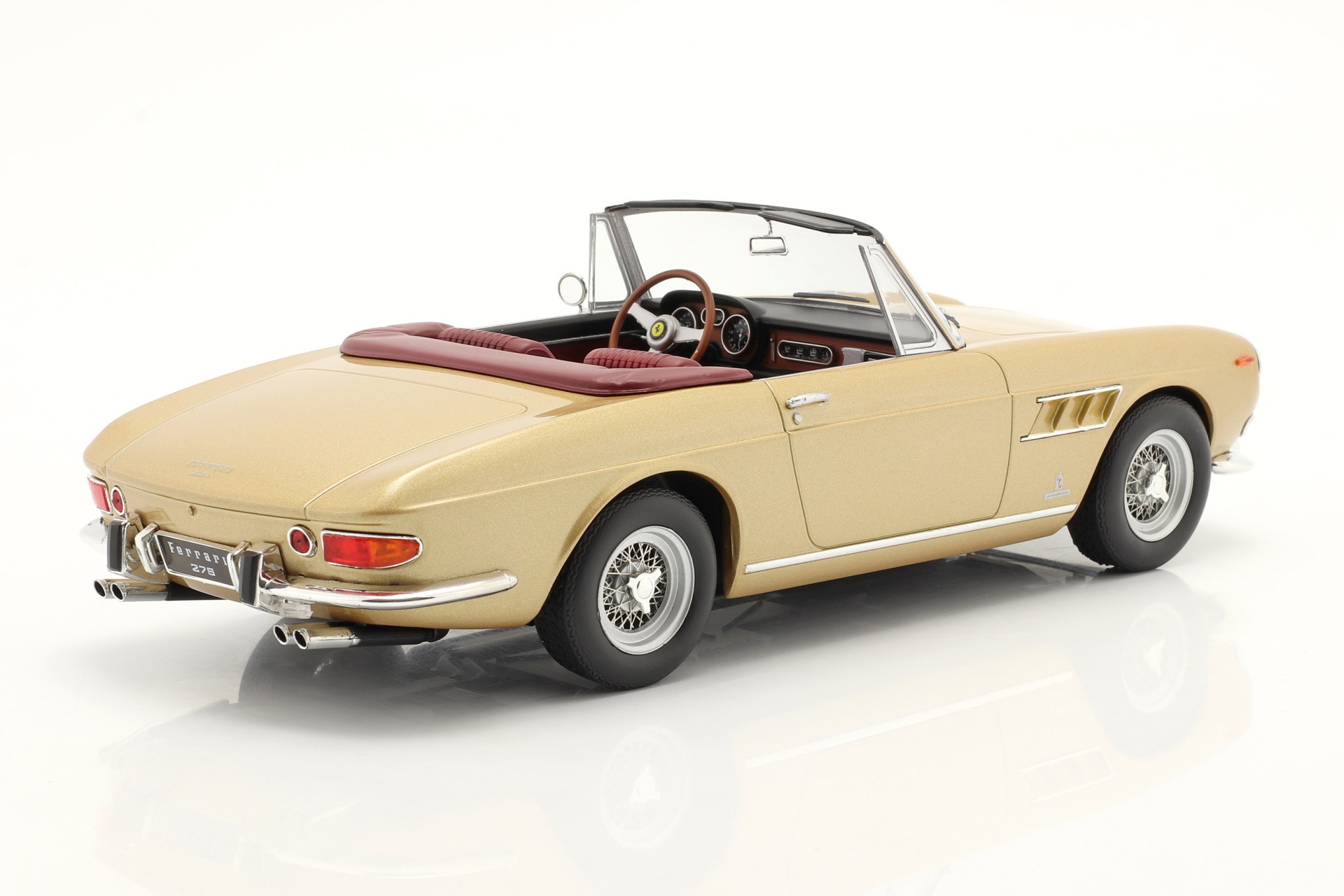 Ferrari 275 GTS Pininfarina Spyder 1964 gold metallic  