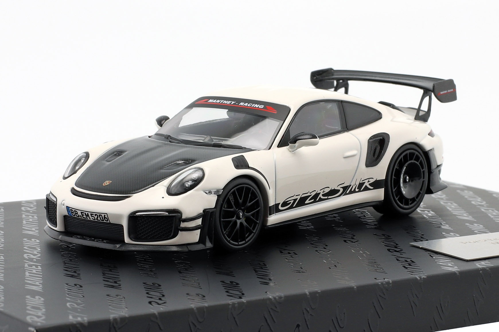 Porsche 911 (991 II) GT2 RS MR Manthey Racing wei&szlig; / schwarz  