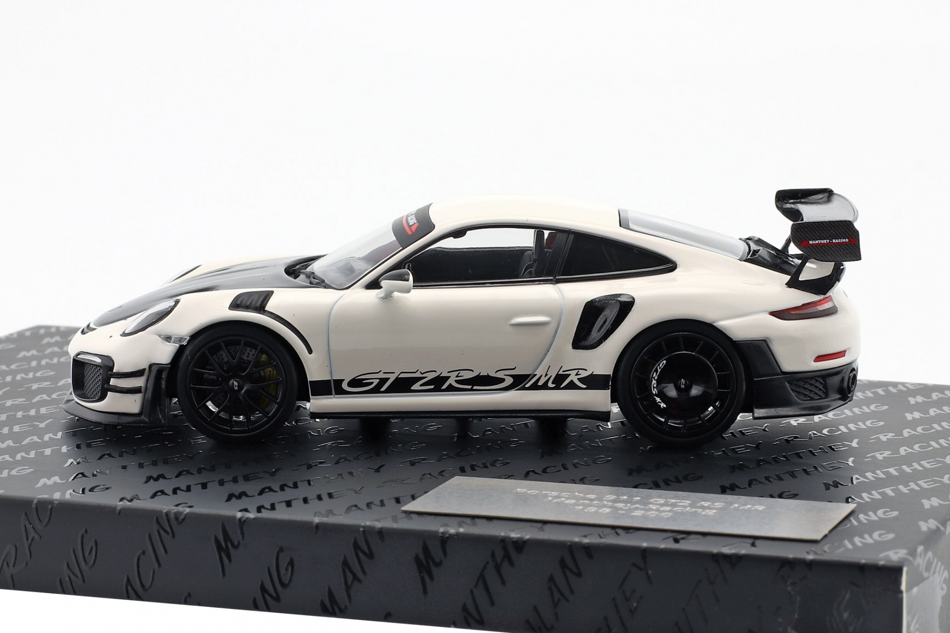 Porsche 911 (991 II) GT2 RS MR Manthey Racing wei&szlig; / schwarz  