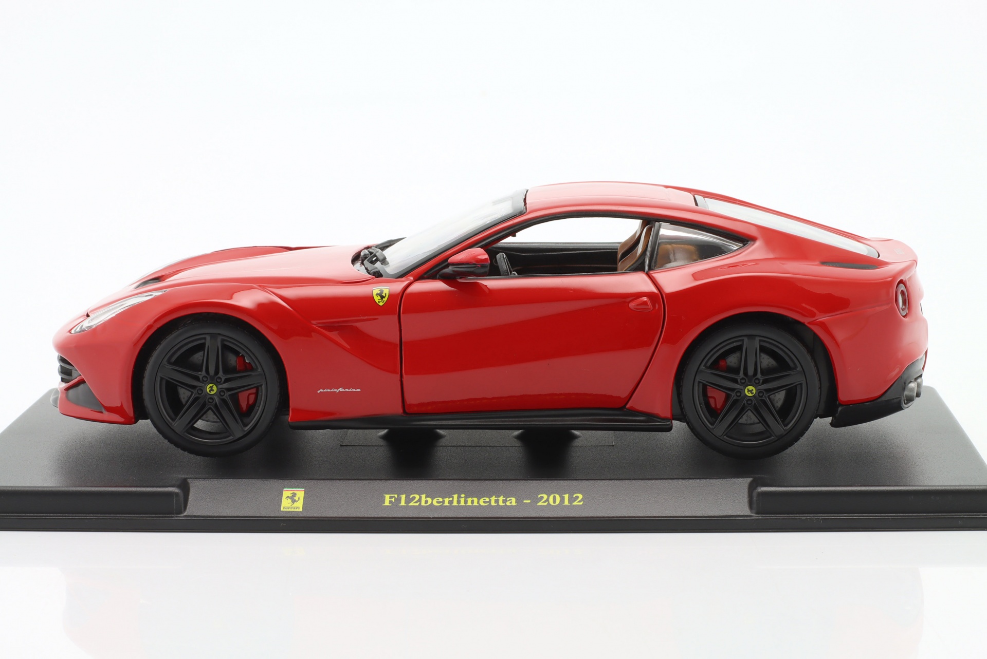 Ferrari F12 Berlinetta Baujahr 2012 rot  