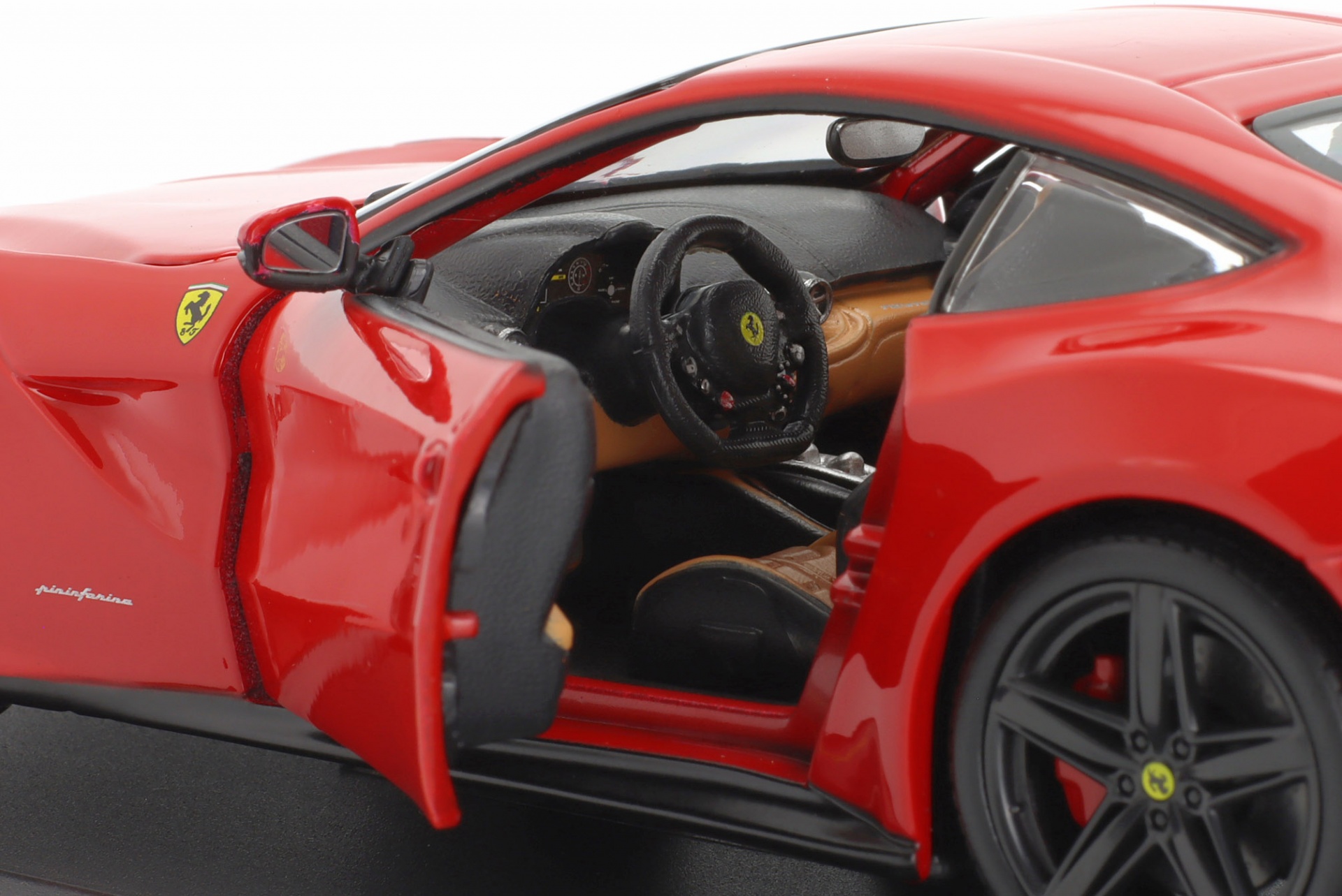 Ferrari F12 Berlinetta Baujahr 2012 rot  