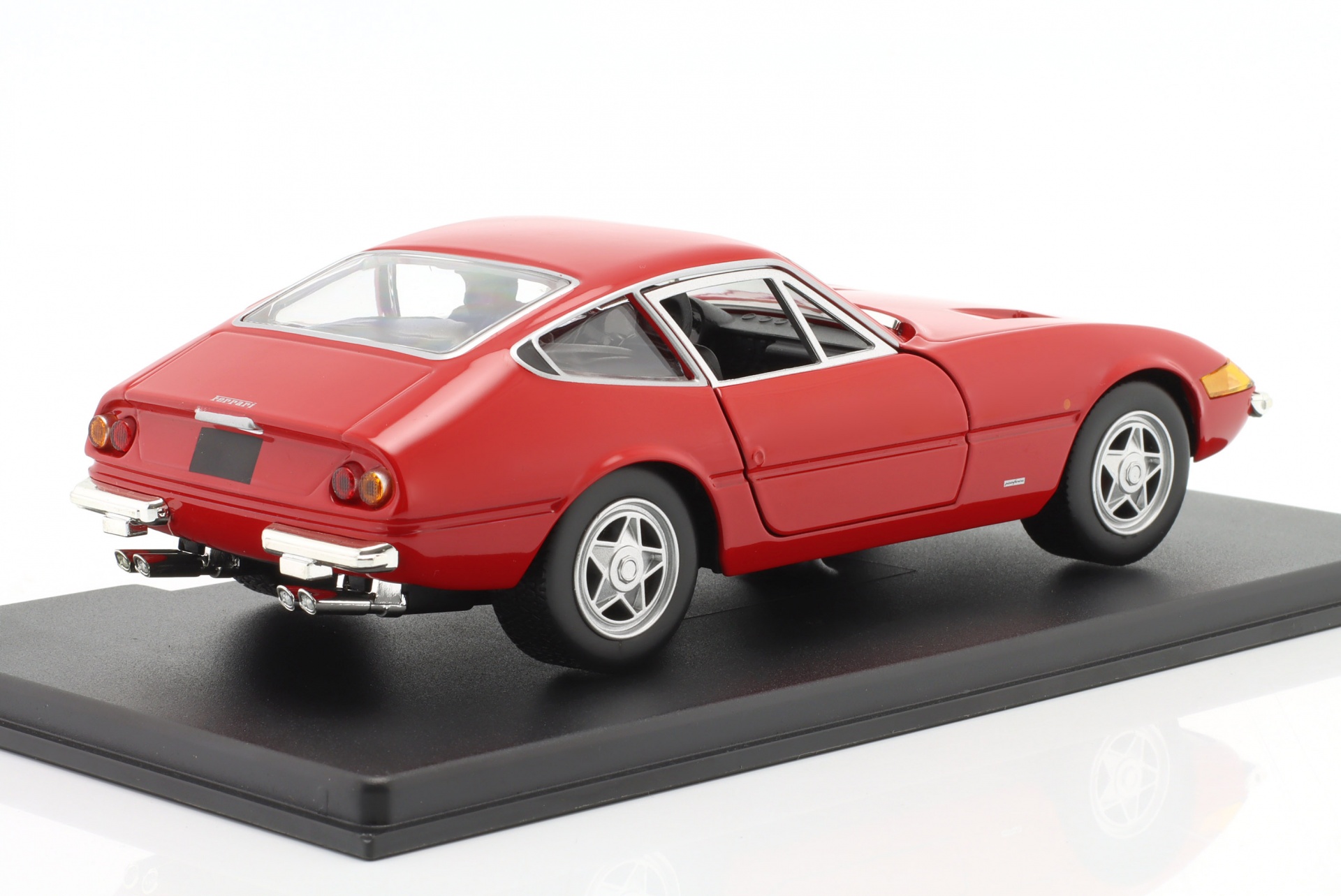 Ferrari 365 GTB/4 Baujahr 1968 rot  