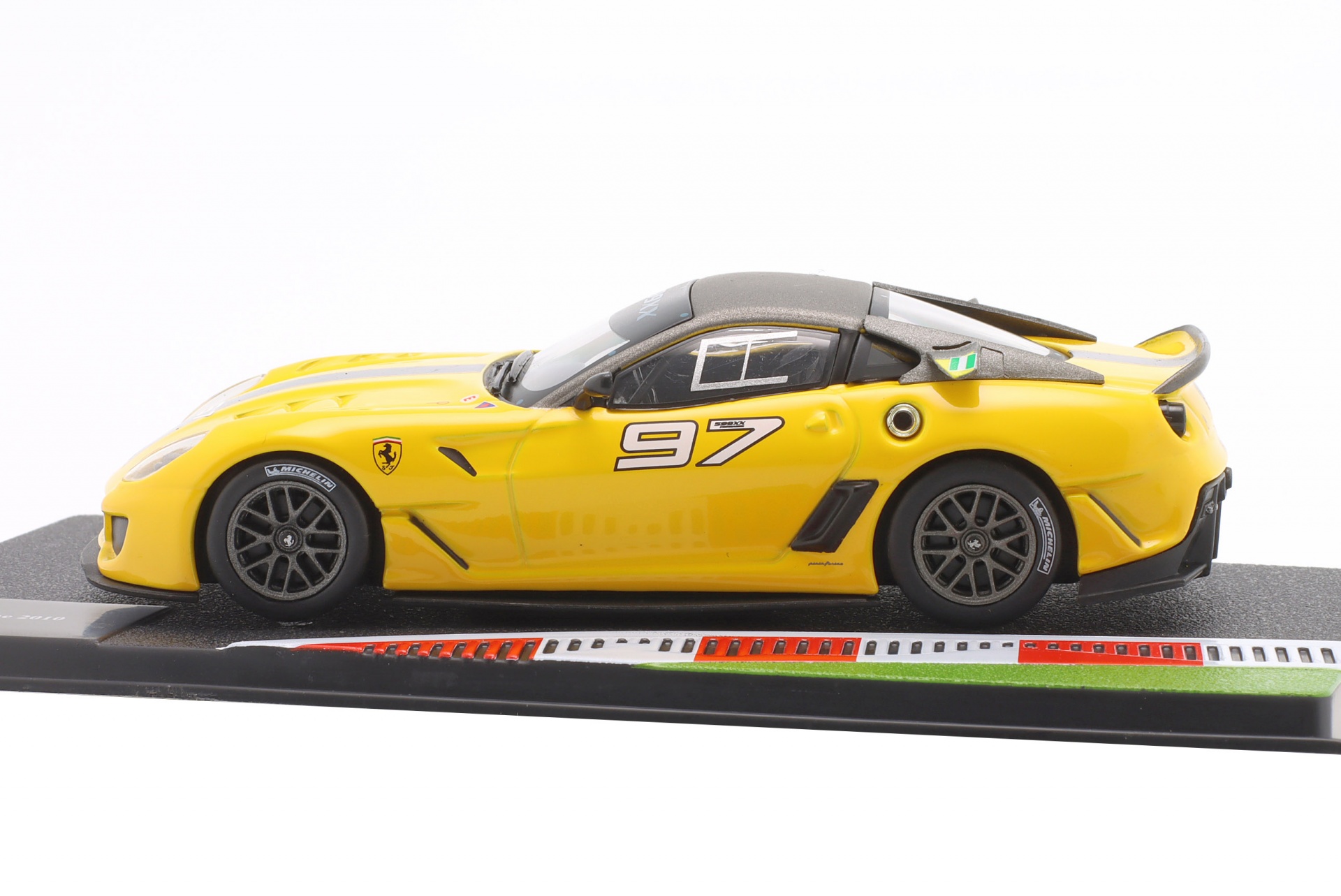 Ferrari 599XX #97 599XX Programme 2010 K. Aluko  
