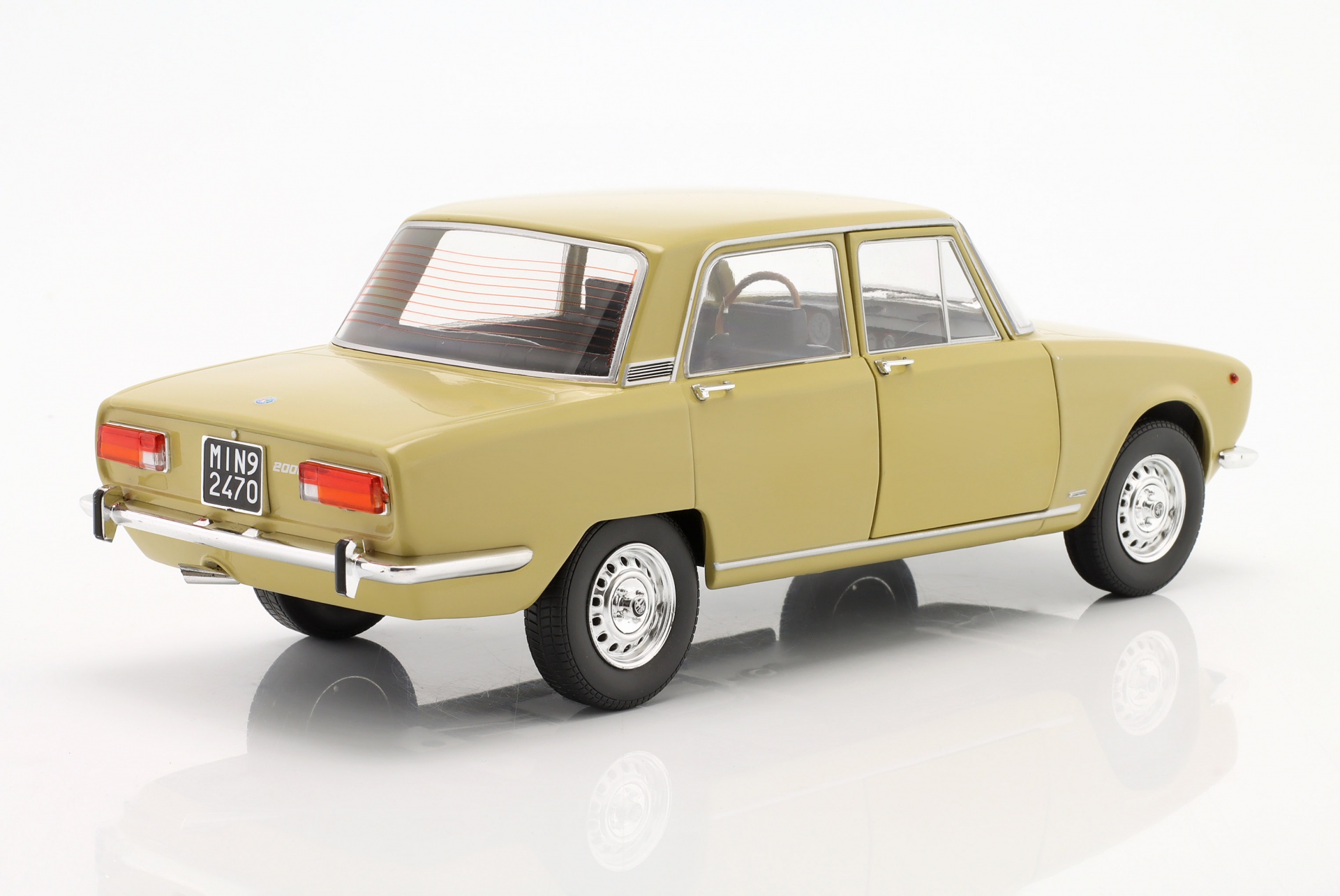 Alfa Romeo 2000 Berlina 1971 dunkelgelb  