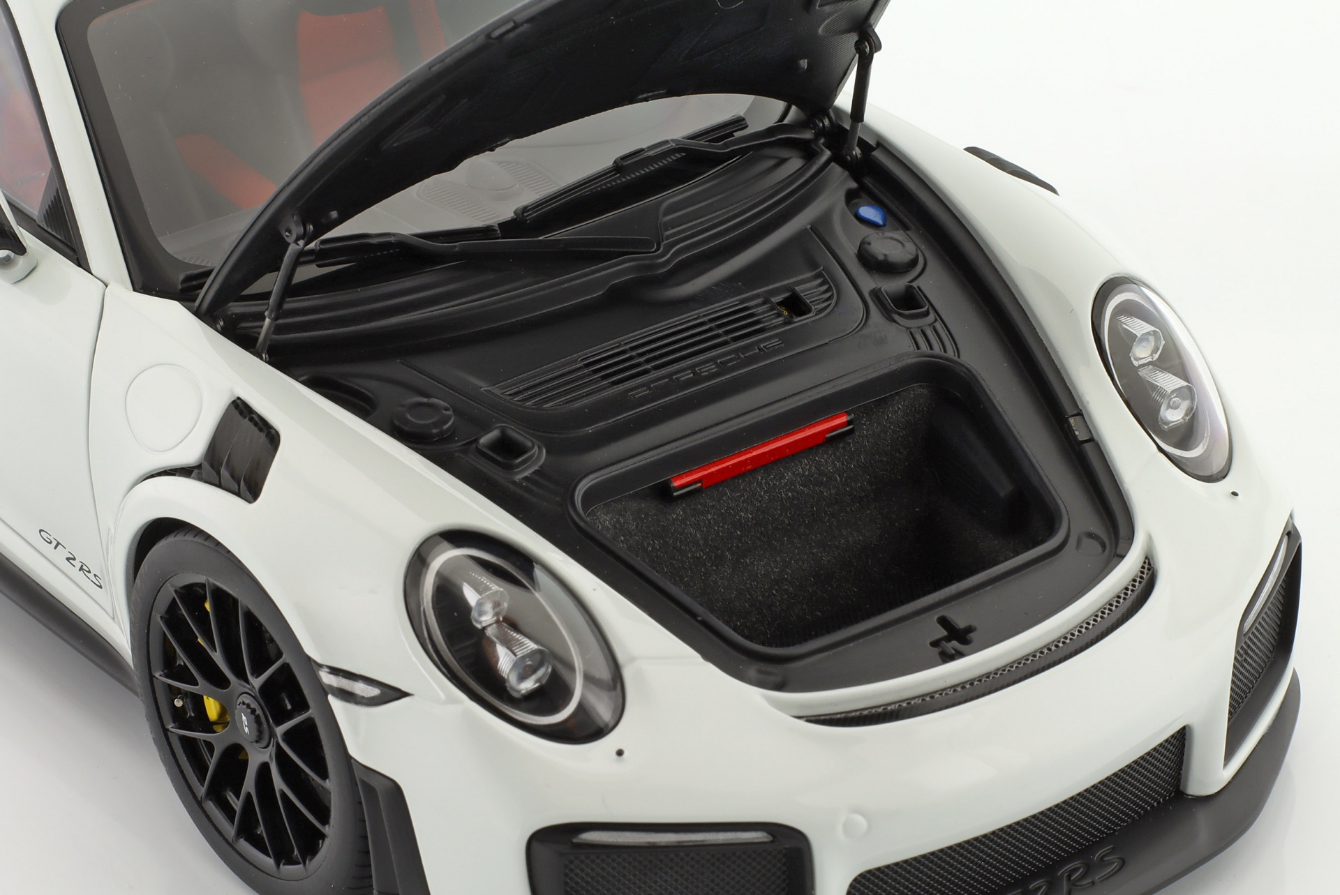 Porsche 911 (991 II) GT2 RS Weissach Package 2017 wei&szlig;  