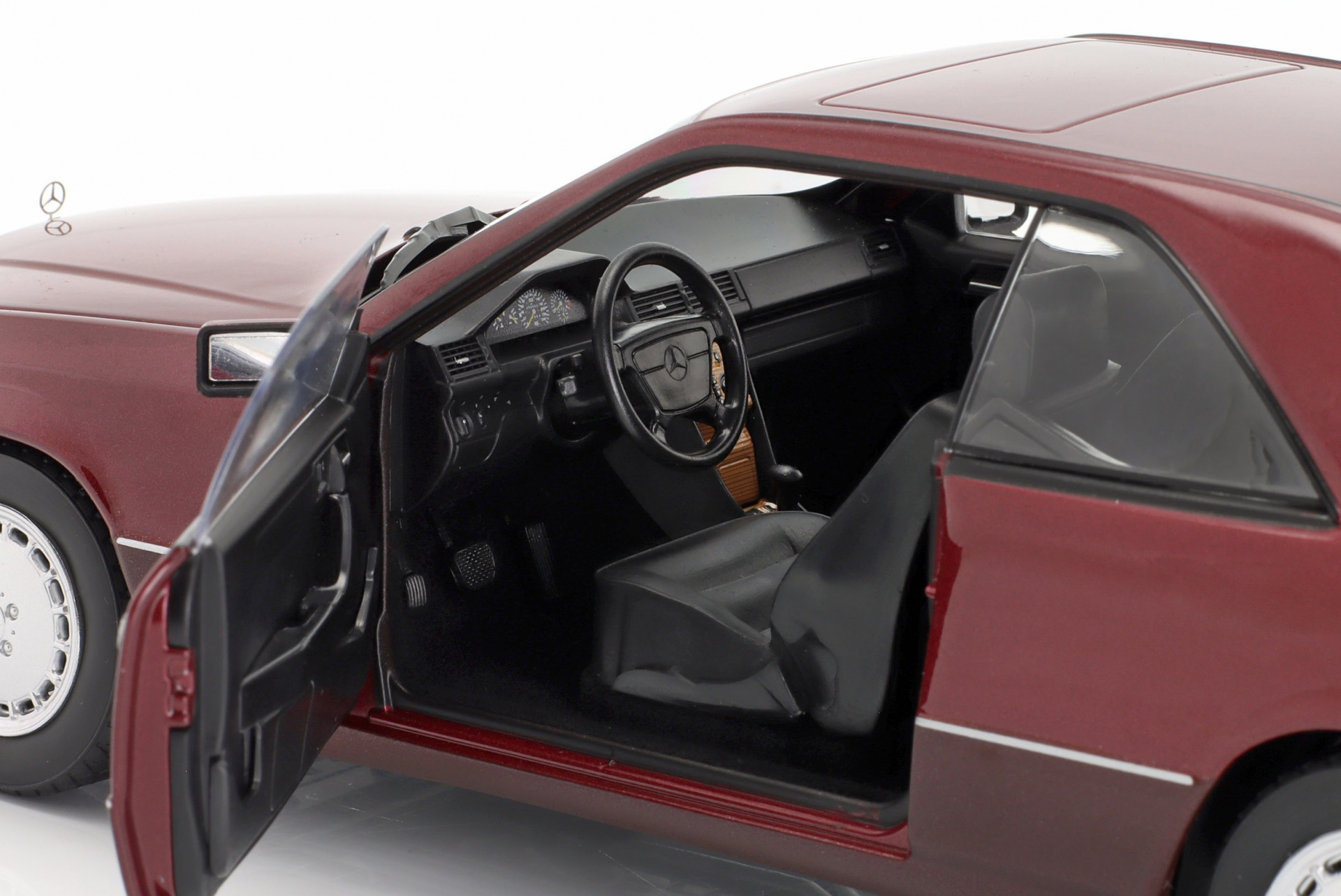 Mercedes-Benz 300 CE-24 Coupe (C124) Baujahr 1988-1992 almandinrot   