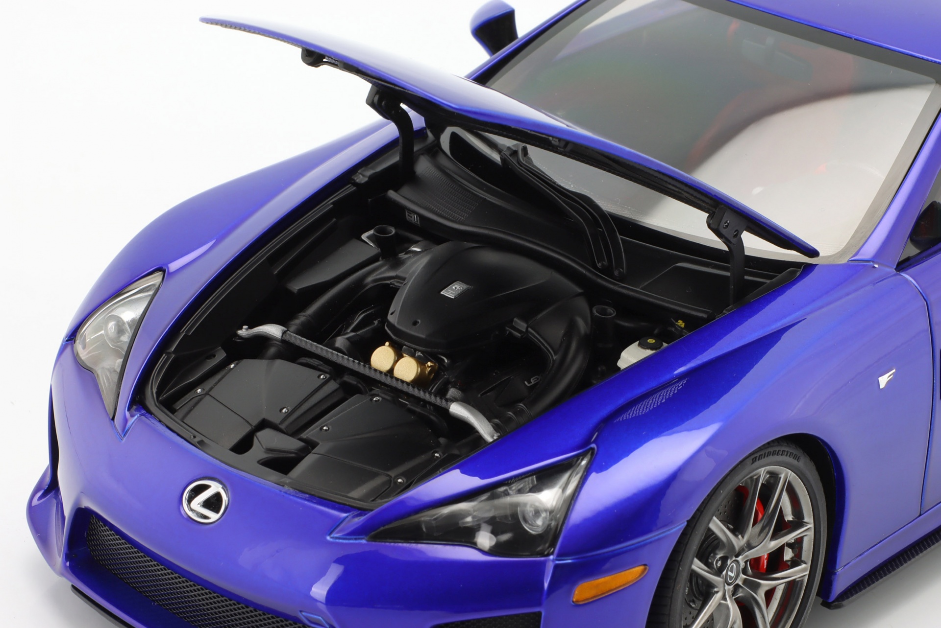 Lexus LFA Baujahr 2010 perlblau  