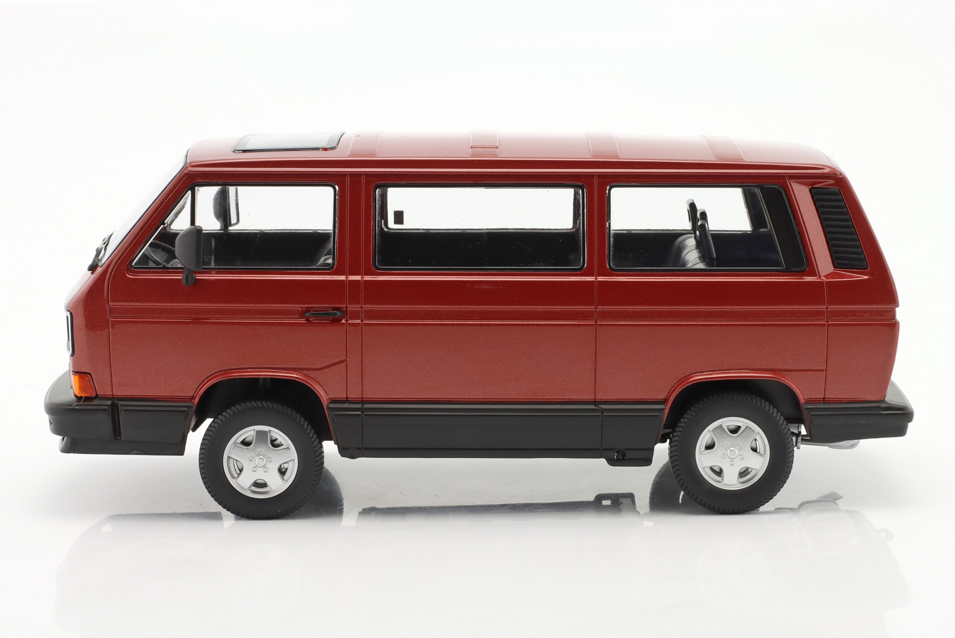 Volkswagen VW T3 Magnum Baujahr 1987 rot metallic  