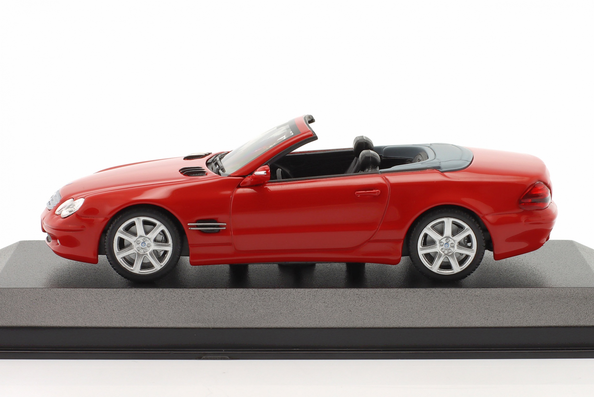Mercedes-Benz SL-Klasse (R230) Baujahr 2001 rot  