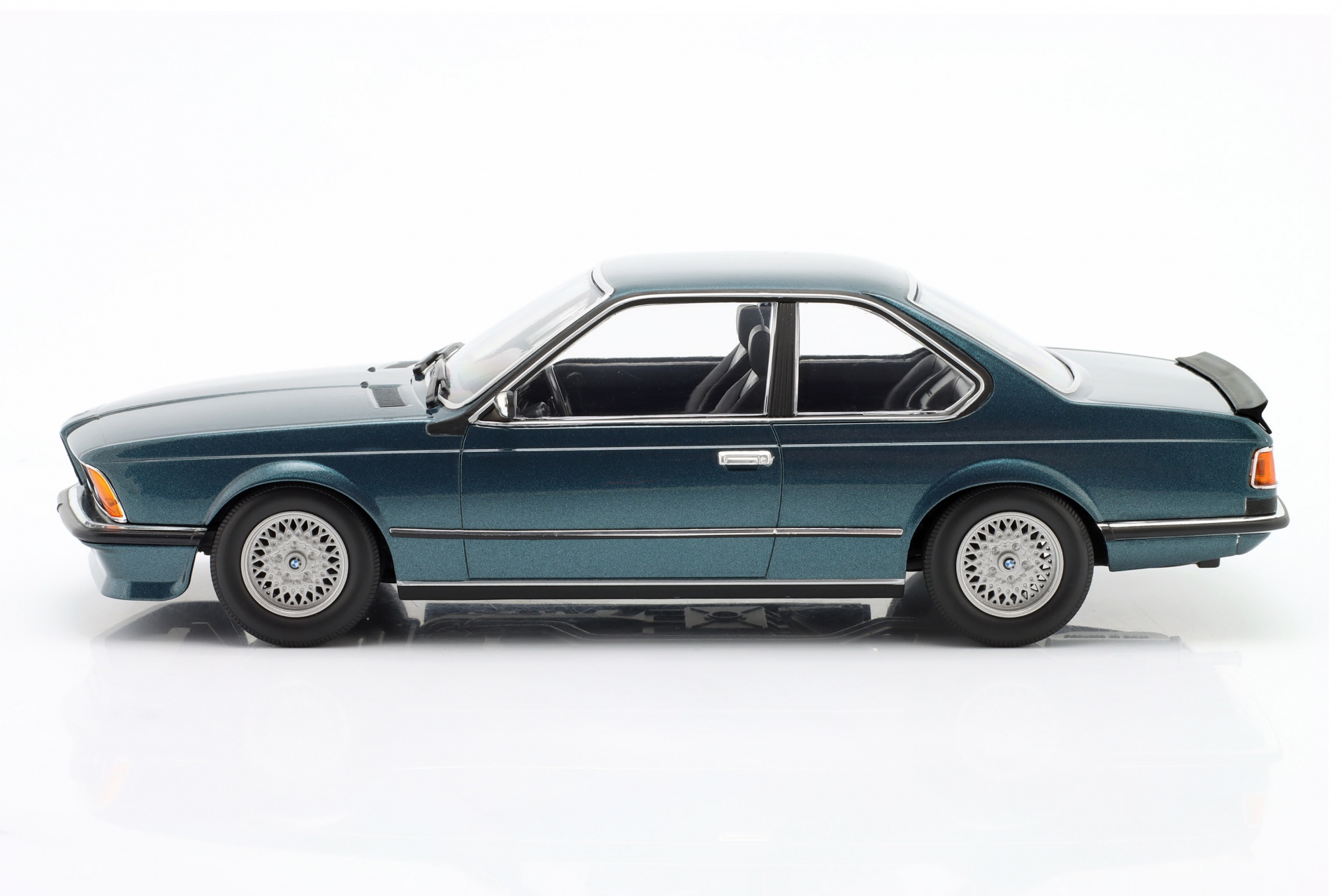 BMW 635 CSi Baujahr 1982 petrolblau metallic  
