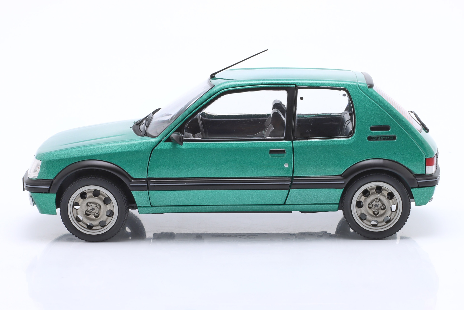 Peugeot 205 GTi Griffe Baujahr 1992 gr&uuml;n metallic  