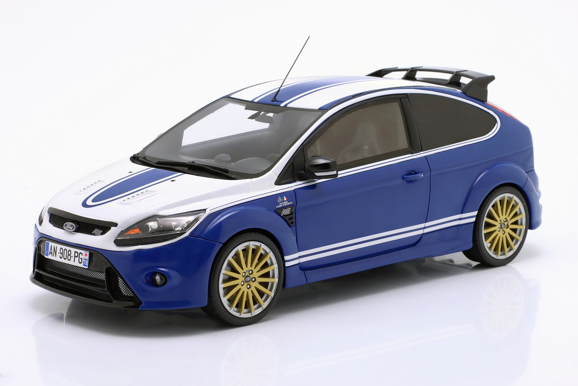 Ford Focus MK2 RS LeMans Tribute 2010 blau / wei&szlig;  OttOmobile