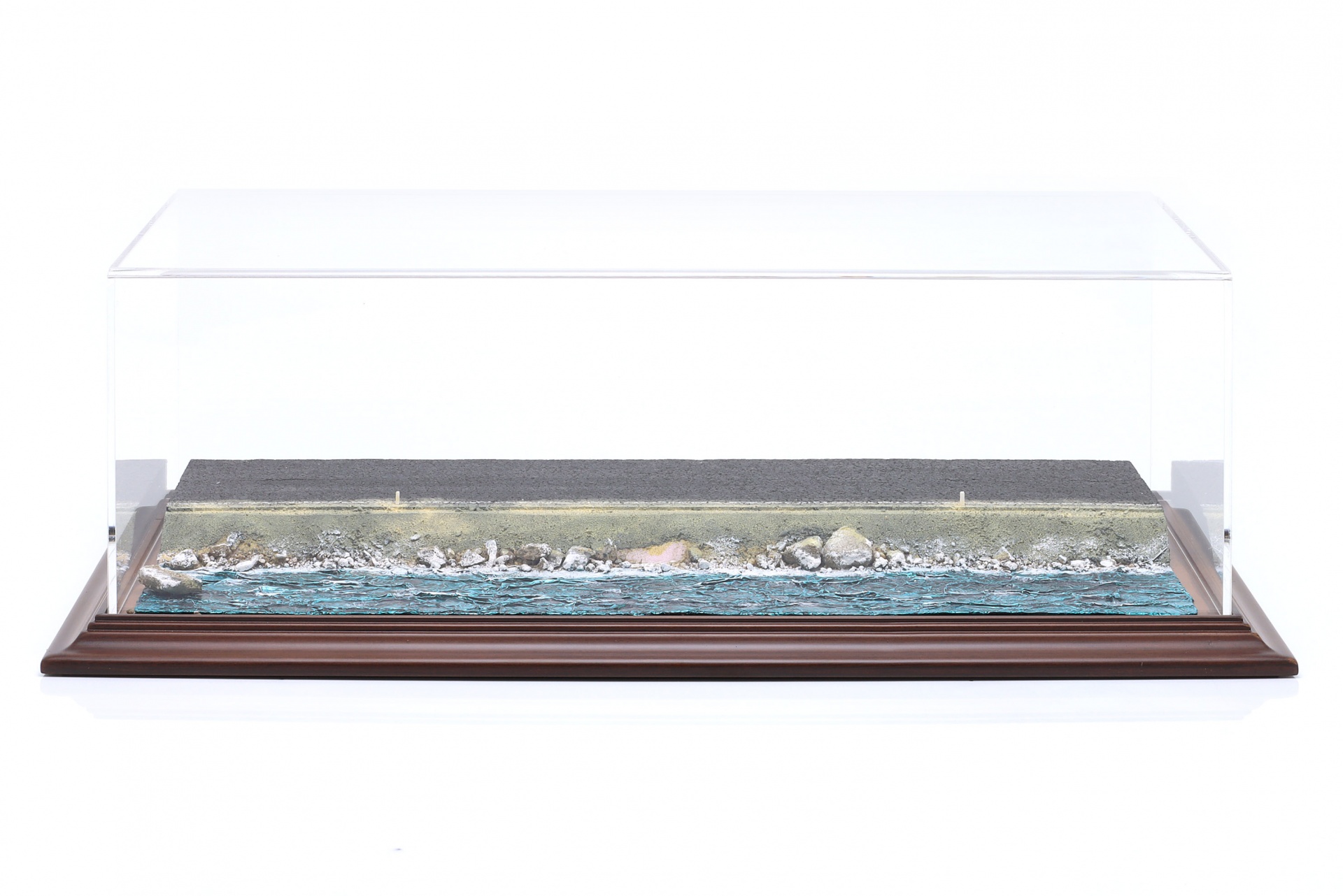 Hochwertige Acryl Vitrine mit Diorama-Bodenplatte Murefte - Sea Side  