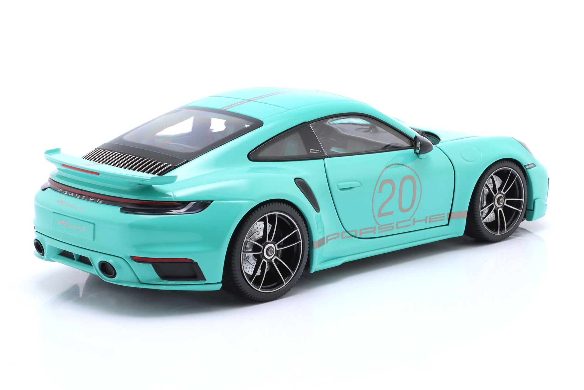 Porsche 911 (992) Turbo S Coupe Sport Design 2021 mintgr&uuml;n  