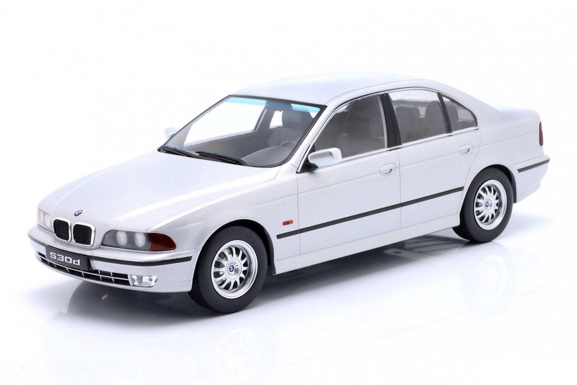 BMW 530d (E39) Limousine Baujahr 1995 silber  