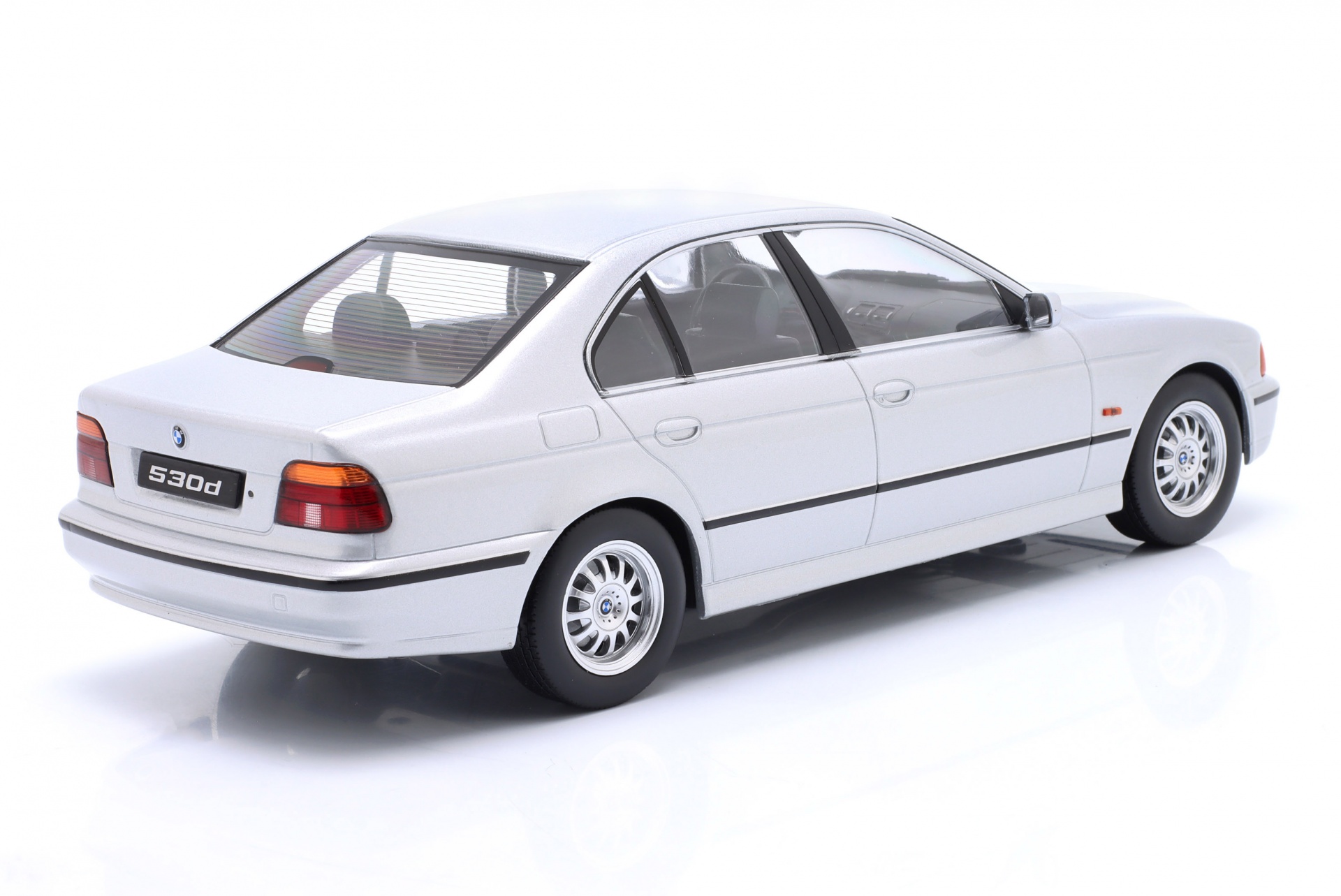 BMW 530d (E39) Limousine Baujahr 1995 silber  