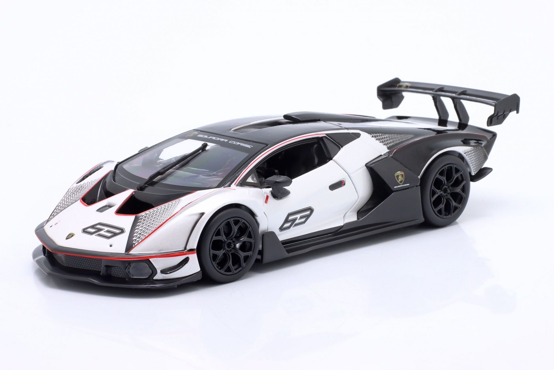 Lamborghini Essenza SCV12 Baujahr 2021 wei&szlig; metallic / schwarz  